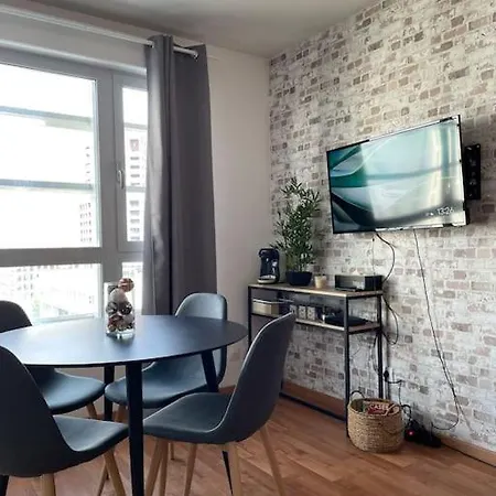 En Hypercentre Proche Gare Sud Apartment *