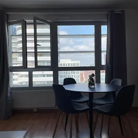 En Hypercentre Proche Gare Sud Appartement *
